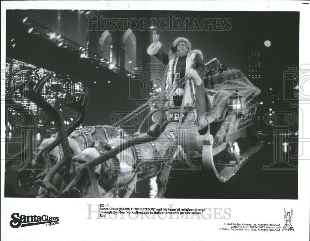 1985 Press Photo Santa Claus David Huddleston New York Christmas - Historic Images