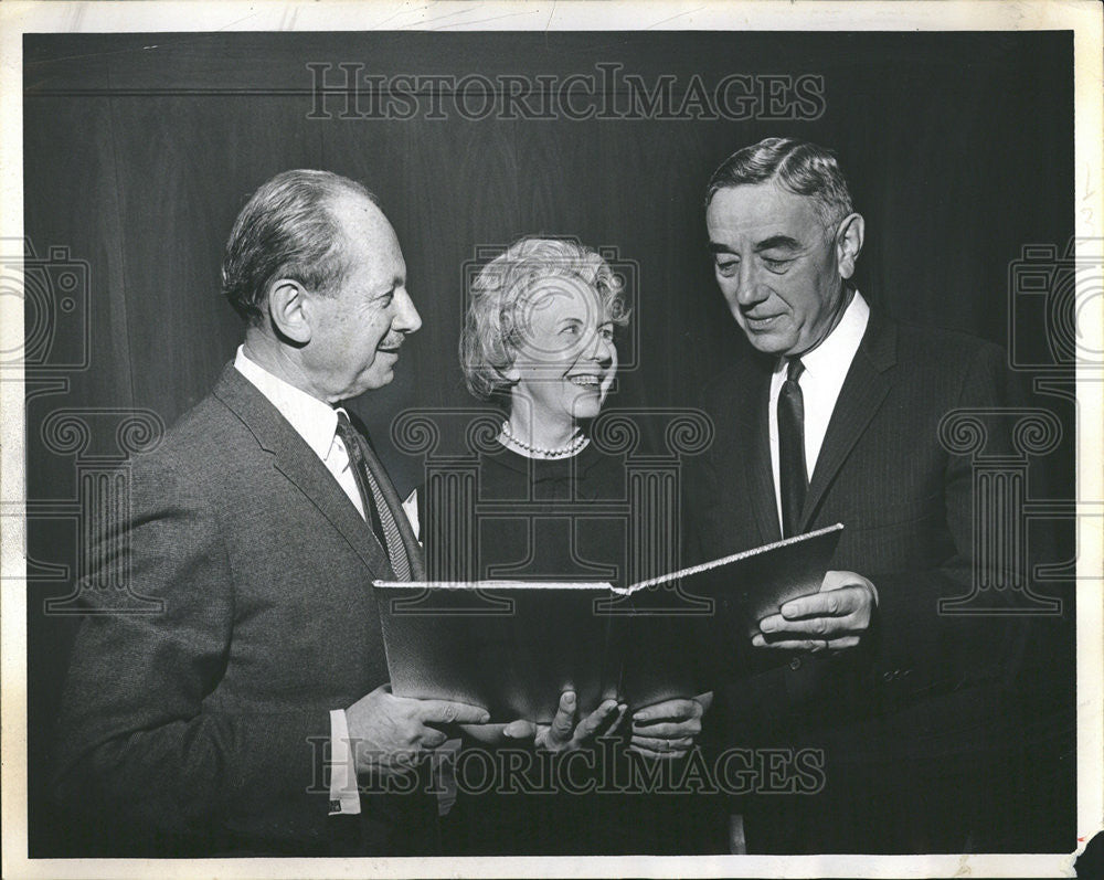 1967 Press Photo William Glass North Denver Bank Bergen - Historic Images