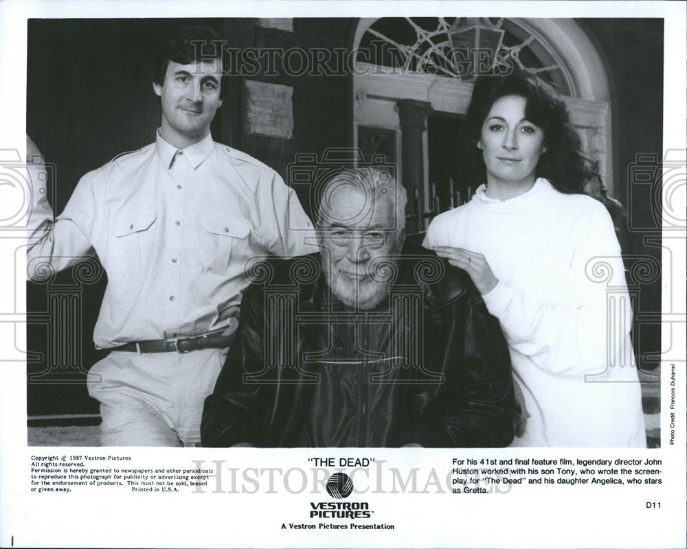 1987 Press Photo John Huston directs, Tony Huston and Angelica Huston stars - Historic Images