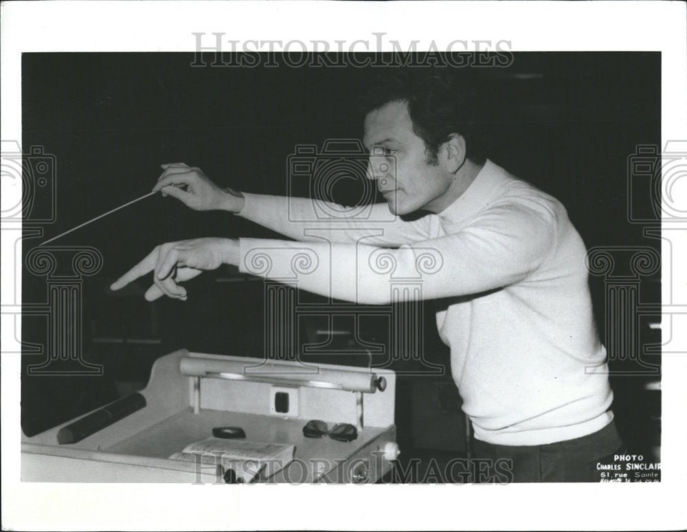 1982 Press Photo Glovaninetti Reynald  Colbert Artists - Historic Images