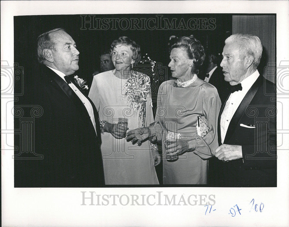 1985 Press Photo E. Atwill Gilman, Callae Gilman, And Nancy And John C. Mitchell - Historic Images