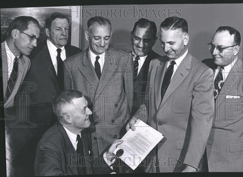 1958 Press Photo Mayor Will Nicholson - Historic Images