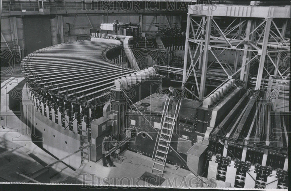 1954 Press Photo A General View of the Newly-Completed Bevatron at University - Historic Images