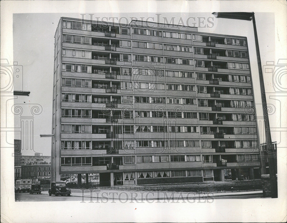 1955 Press Photo Once Bomb Rubble Covered Area are Now Housing Sheraton House - Historic Images