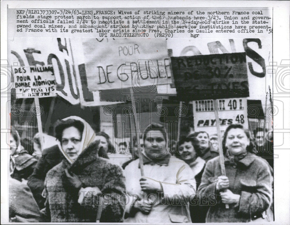 1963 Press Photo Wives of striking miners of the Northern France Coal Fields - Historic Images