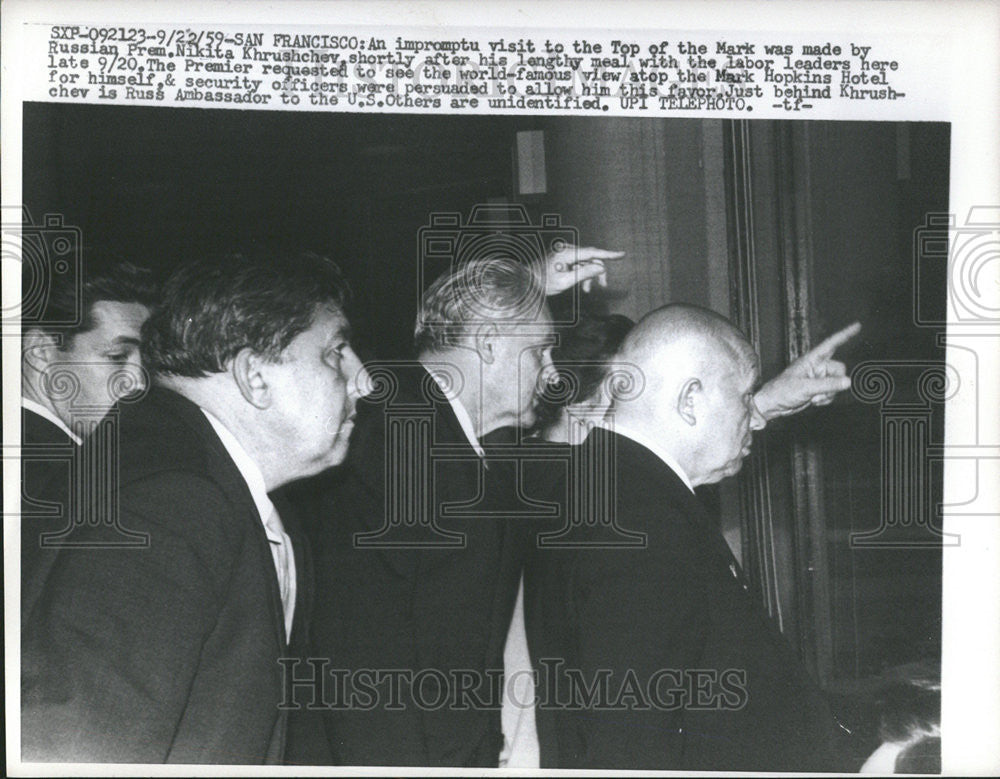 1959 Press Photo Impromptu Visit Top Mark Russia Nikita Khrushchev Short World - Historic Images