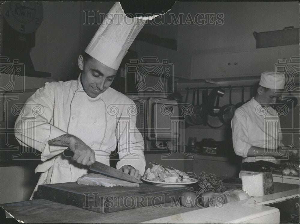 1951 Press Photo Cordon Bleu Catering teacher Demonstration Classes Students - Historic Images