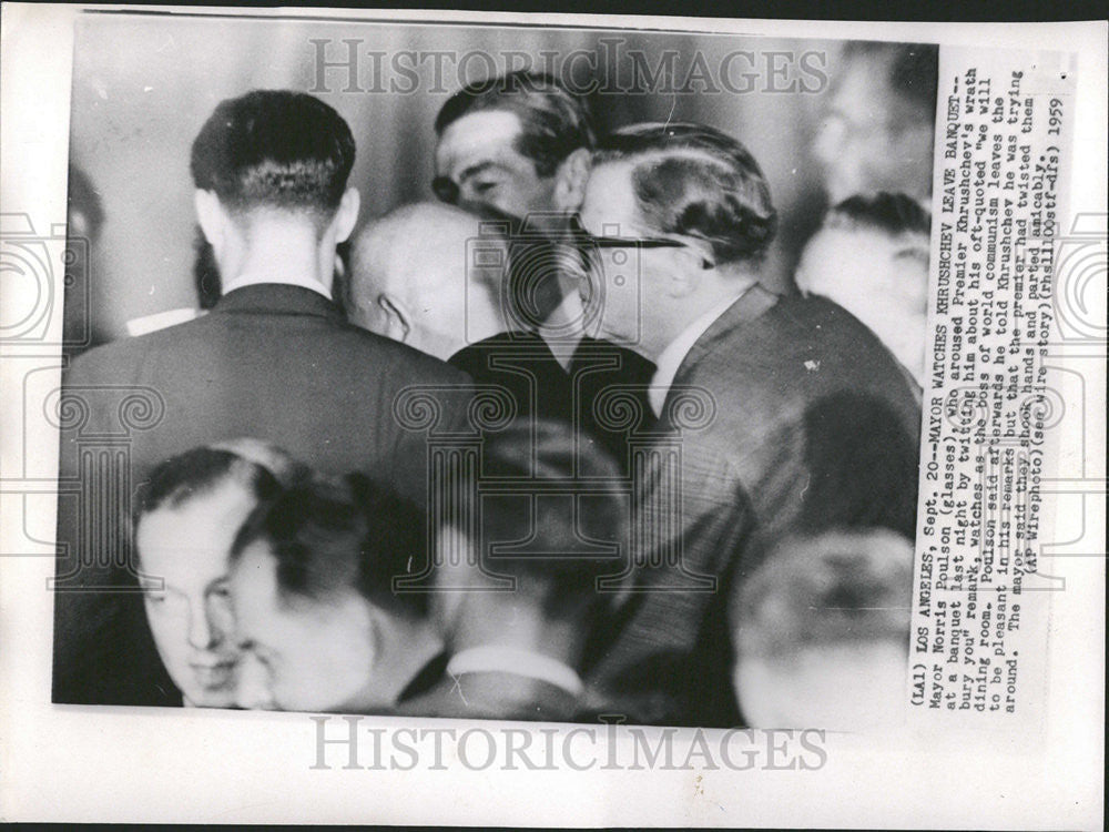 1959 Press Photo Mayor Norris Poulson Premier Khrushchev Los Angeles Watches - Historic Images