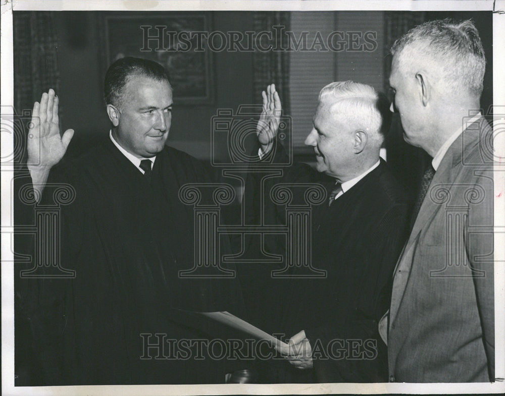 1958 Press Photo Will F Nicholson Mayor Municipal Judge McNamara - Historic Images