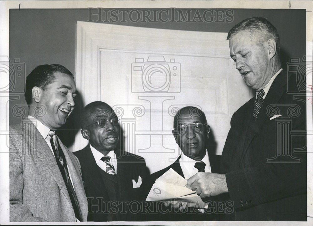 1957 Press Photo Mayor Will Nicholson Elvin Caldwell Clarence Holmes leaders - Historic Images