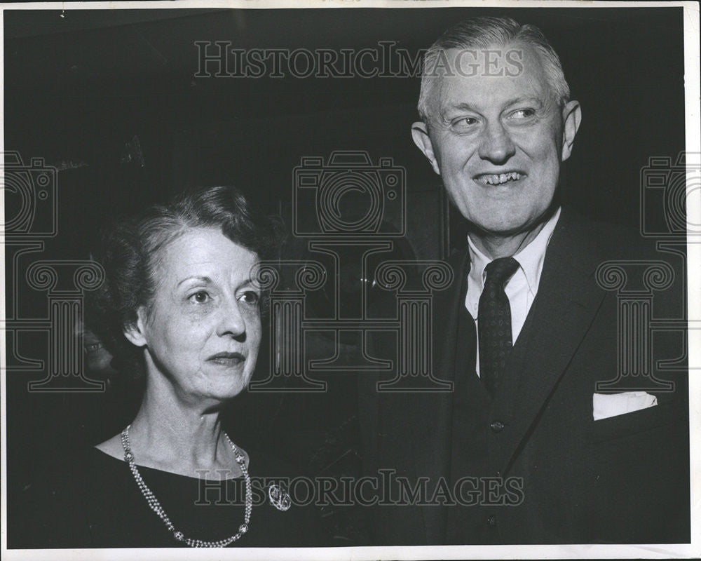 1961 Press Photo Will Nicholson Wife Bill Johnson Mayor - Historic Images