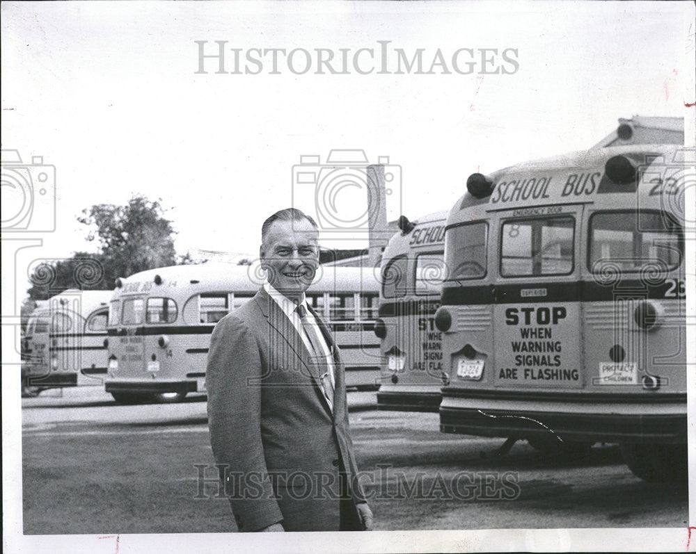 1968 Press Photo Thomas O&#39;Neil American Director School Plants Transportation - Historic Images