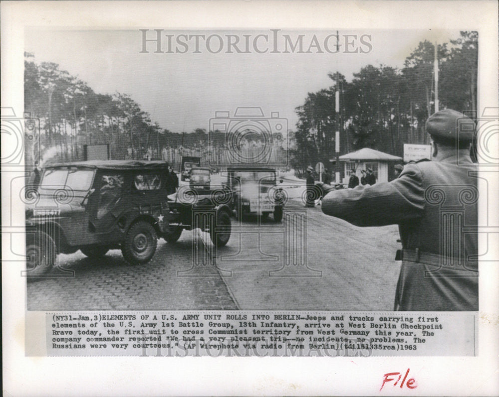 1963 Press Photo Jeeps Trucks U.S. Army 1st Battle Group 13th Infantry Berlin - Historic Images