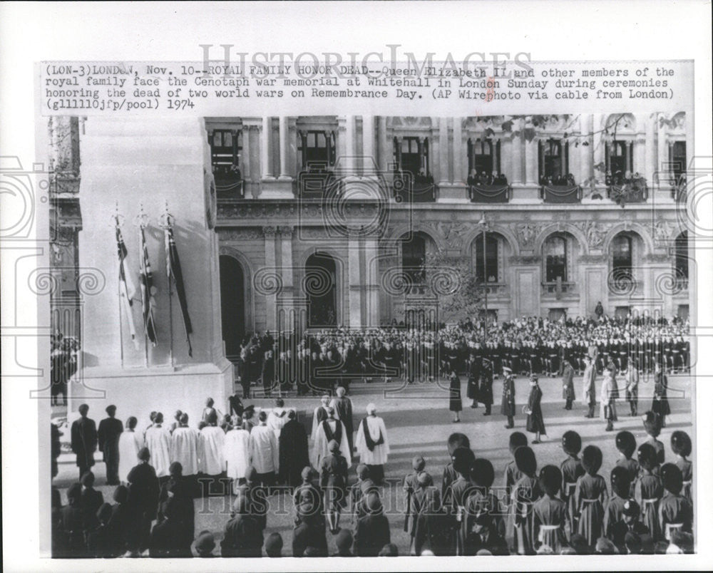 1974 Press Photo Queen Elizabeth Family Cenotaph war memorial Whitehall London - Historic Images