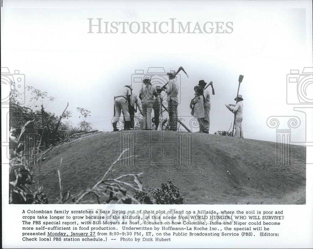 1975 Press Photo Colombian People Lifestyle Different Agricultural Methods - Historic Images