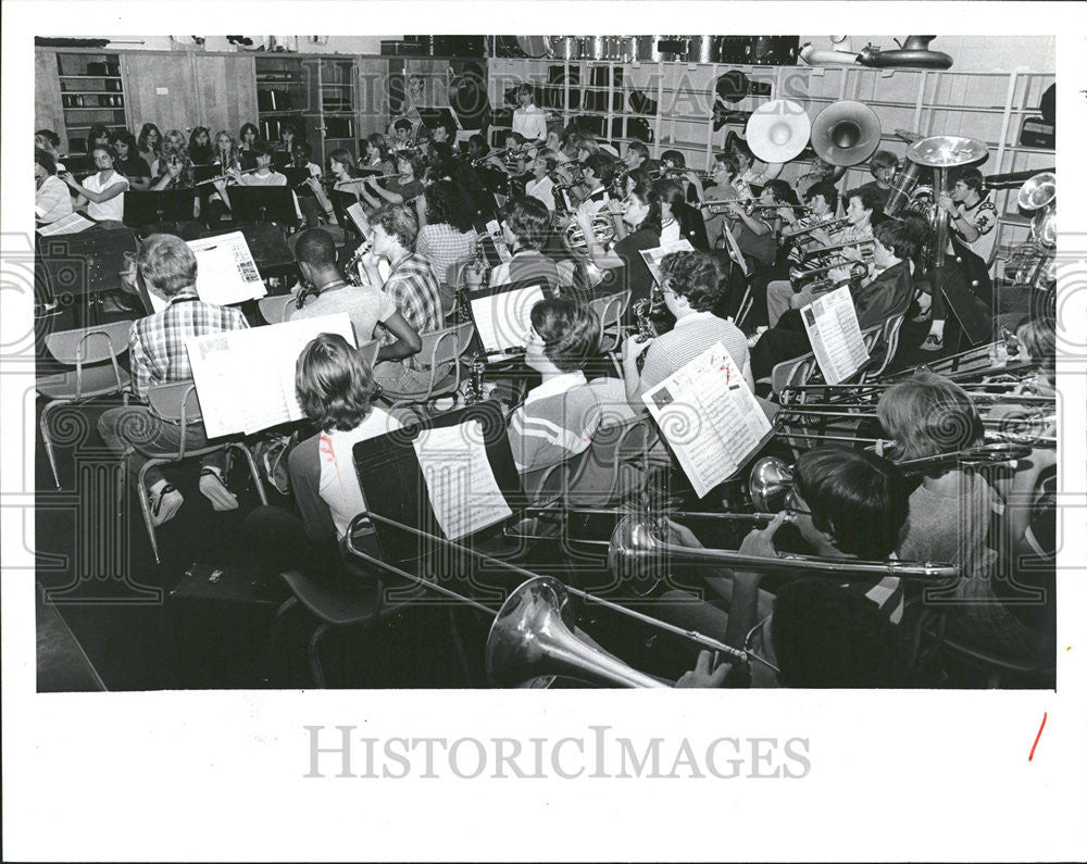 1982 Press Photo Parrot Junior High School Students Music Band Florida - Historic Images