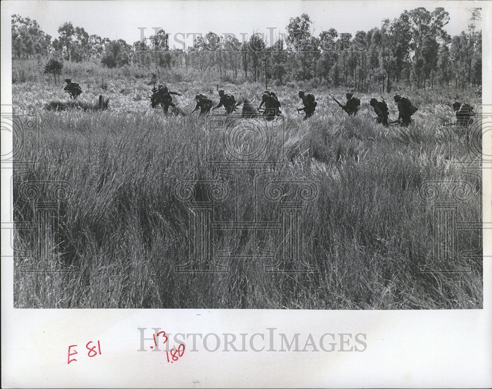 1974 Press Photo United States Marine Corps Soldiers Training - Historic Images