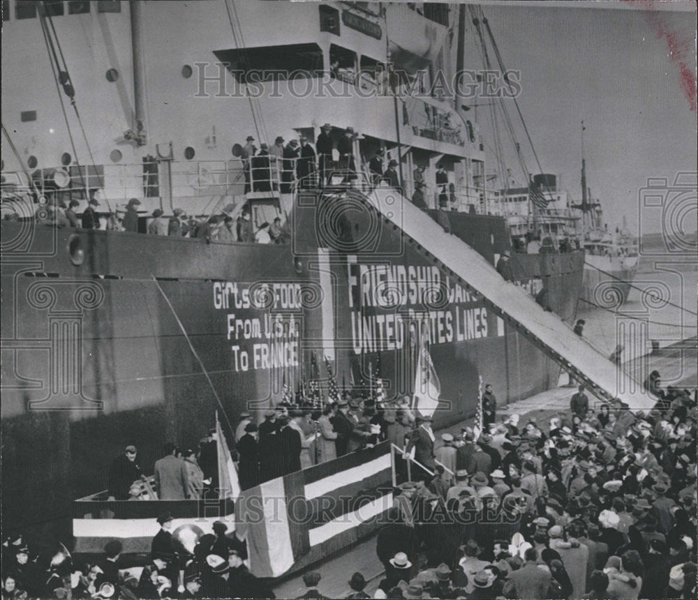 1947 Press Photo Friend Ship Dockside Christen Ceremony - Historic Images