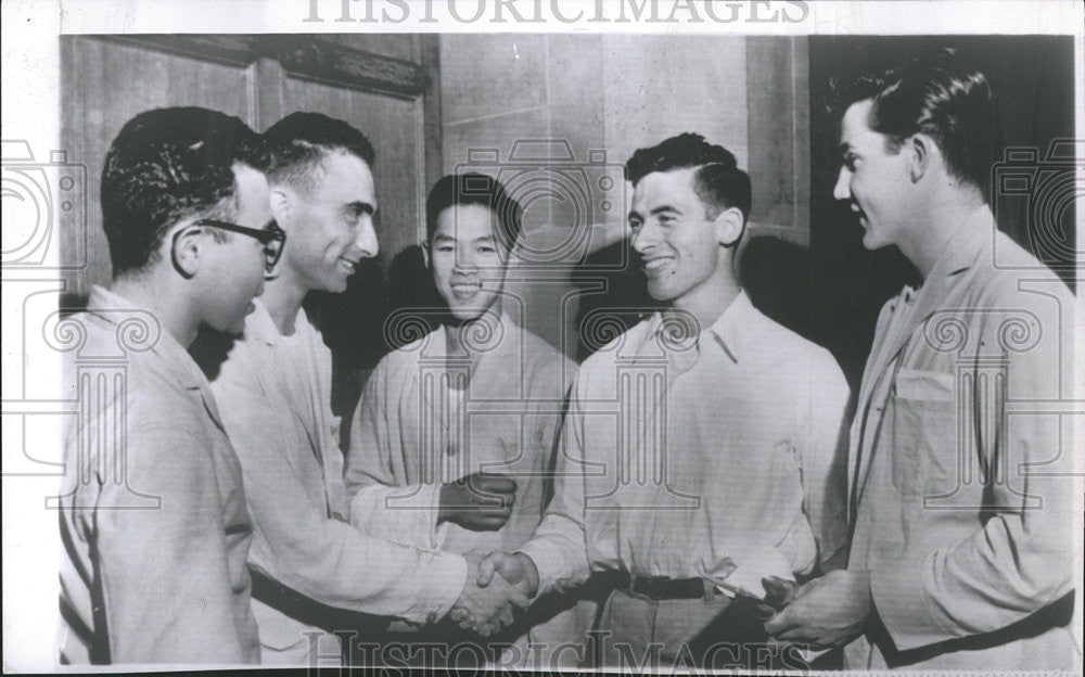 1961 Press Photo Eugene Landy Yale Students Navy Reserve Commission Steiner - Historic Images