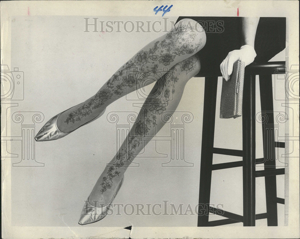 1964 Press Photo Patterned Holiday Fashion Stockings - Historic Images