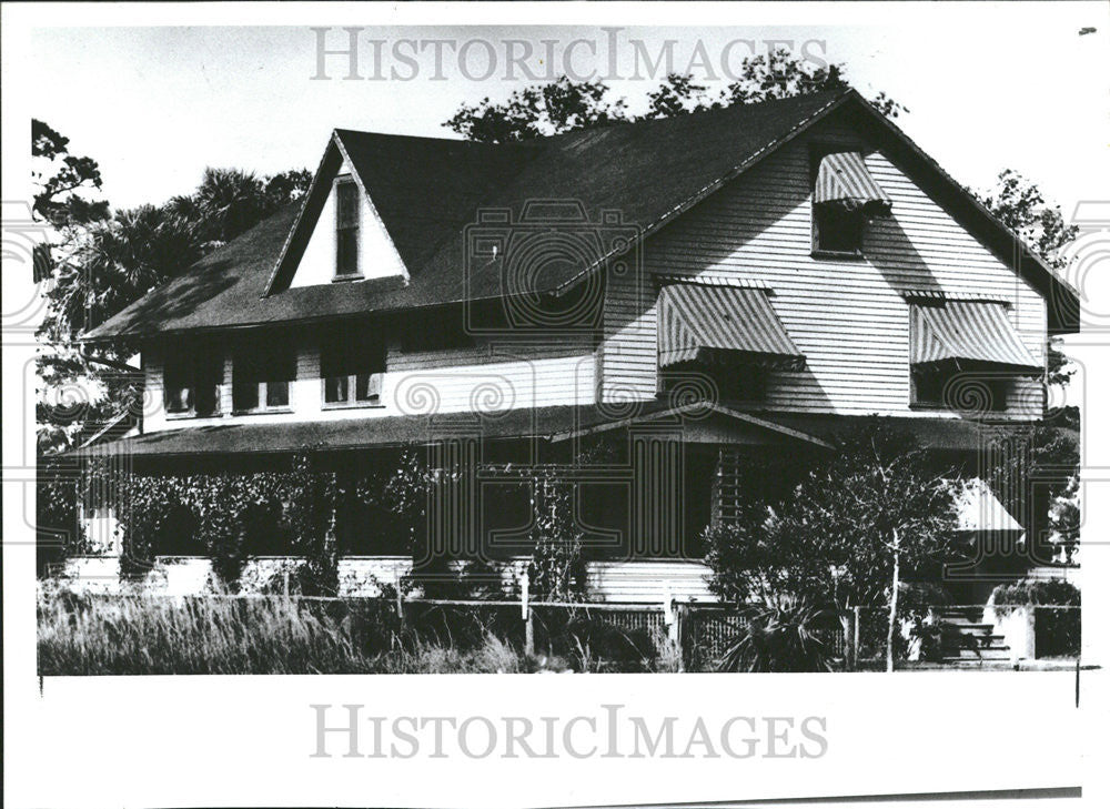 1989 Press Photo Housing Renovations House Bayview Boulevard Early Day - Historic Images