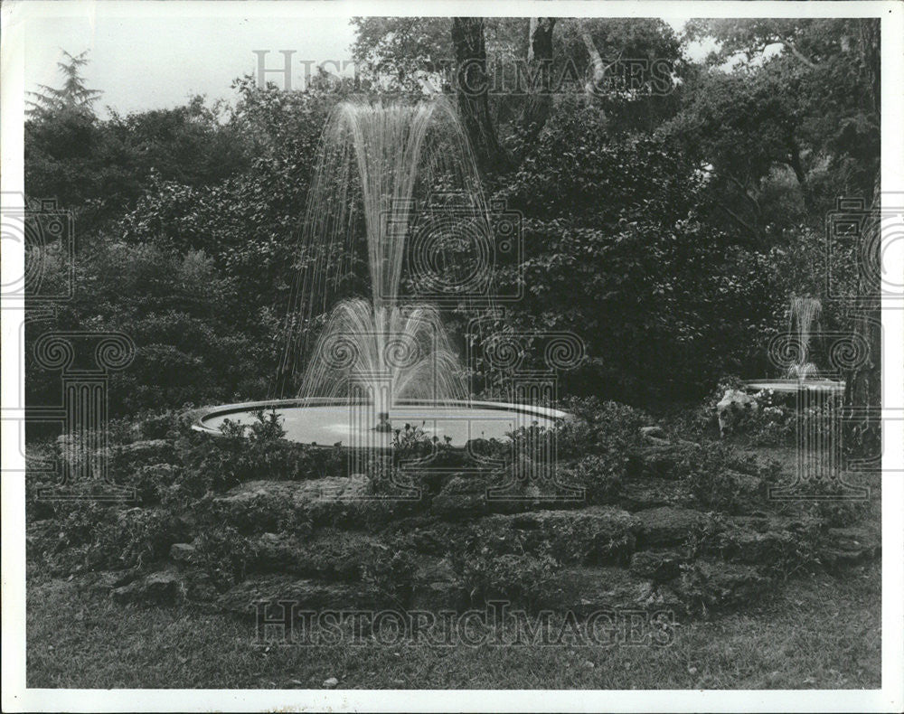 1969 Press Photo Fountain Nature Water Trees Plant - Historic Images