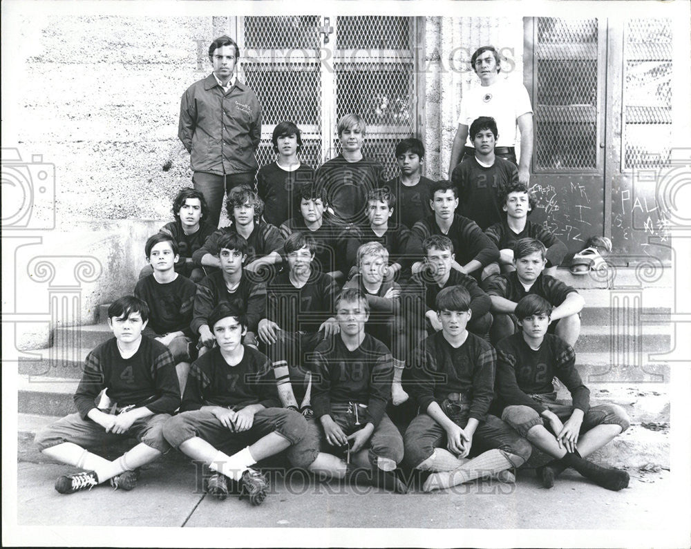 1972 Press Photo The Cornell Park Cardinals Aims for City-Wide Crown in Mum Bowl - Historic Images