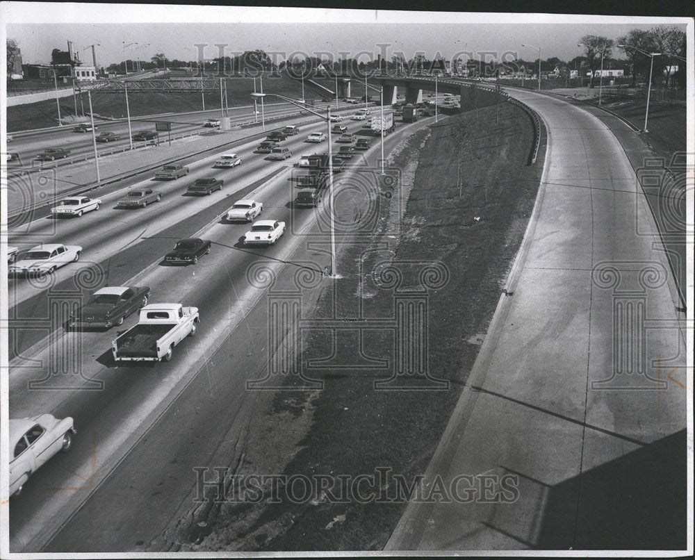 1965 Press Photo Image of the Chicago Skyway Highway on a Busy Morning - Historic Images