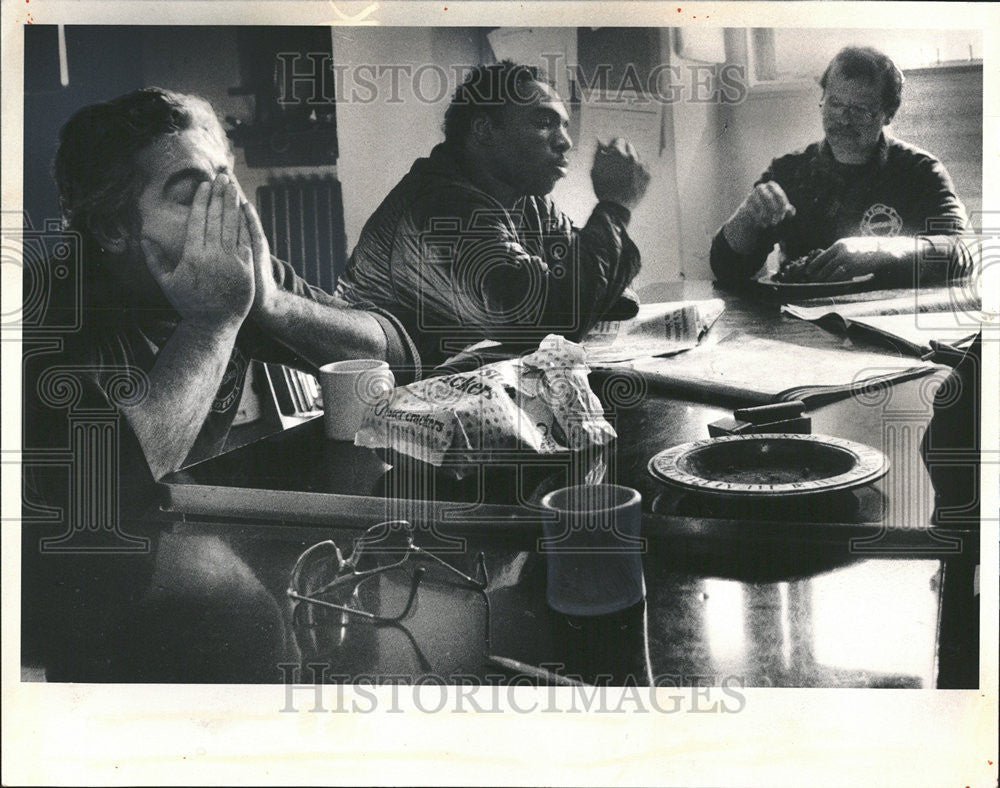 1985 Press Photo Joe Demaria Comrades Firefighters Belmont station Daniel Nockle - Historic Images