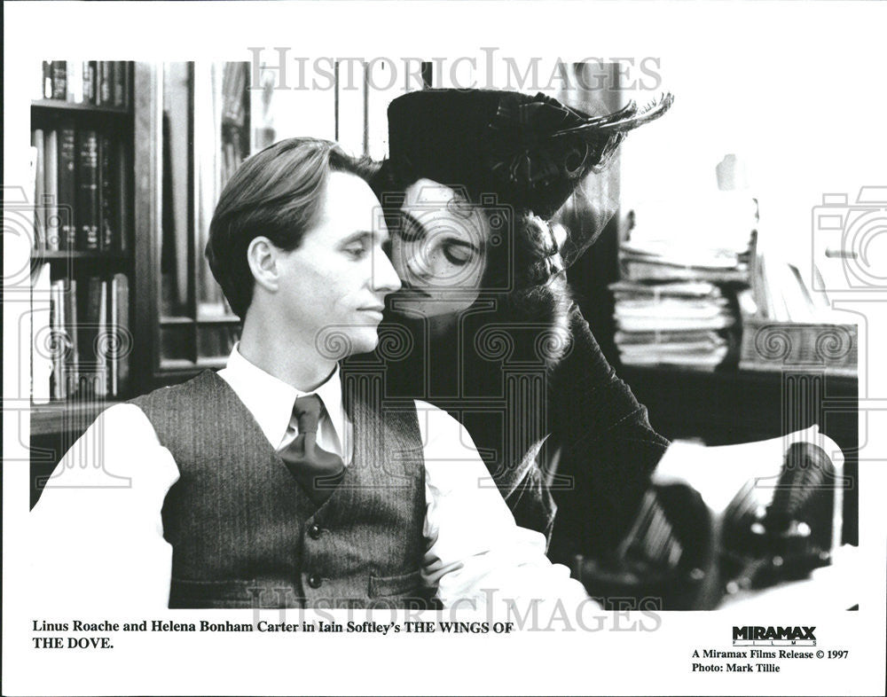 1997 Press Photo Linus Roache Helena Bonham Carter Wings Dove - Historic Images