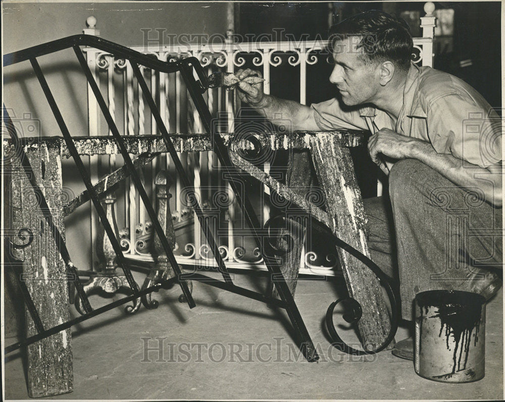 1945 Press Photo James A. Baxter Co-Owner  Baxter&#39;s Ornament Iron Works - Historic Images