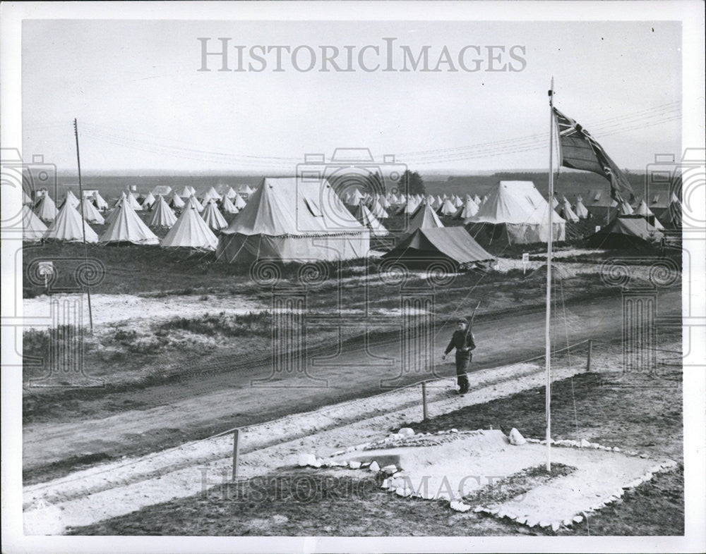 1952 Press Photo Canadian Tent-City In Germany - Historic Images