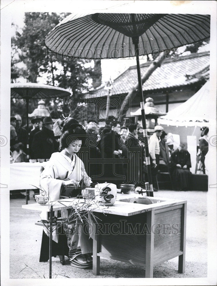 1959 Press Photo Kyoto World Famous Ancient Ceremony dainty Geisha - Historic Images