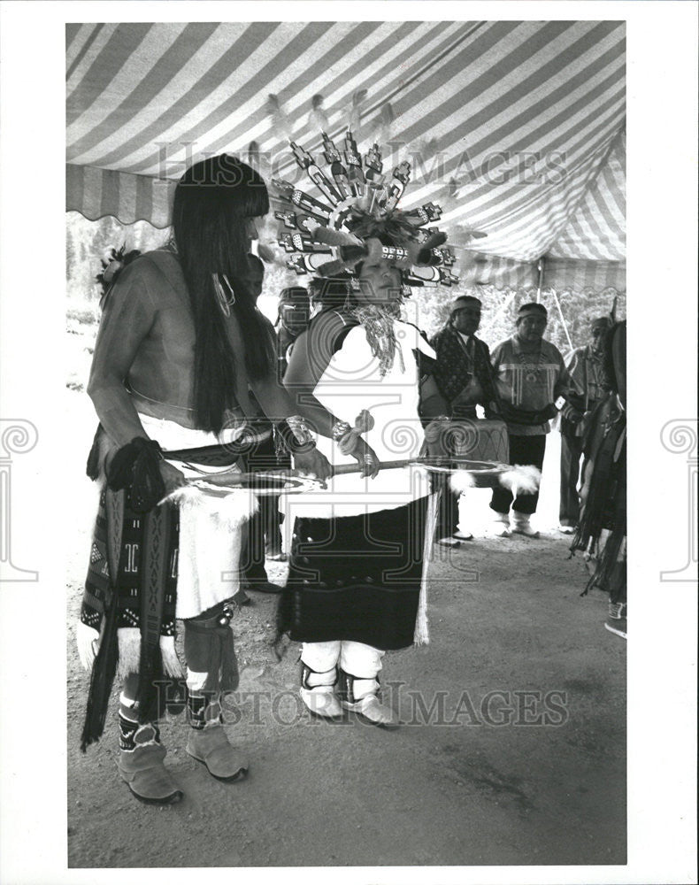 1992 Press Photo Cutline Native American Artists Dancers Across Country Featured - Historic Images