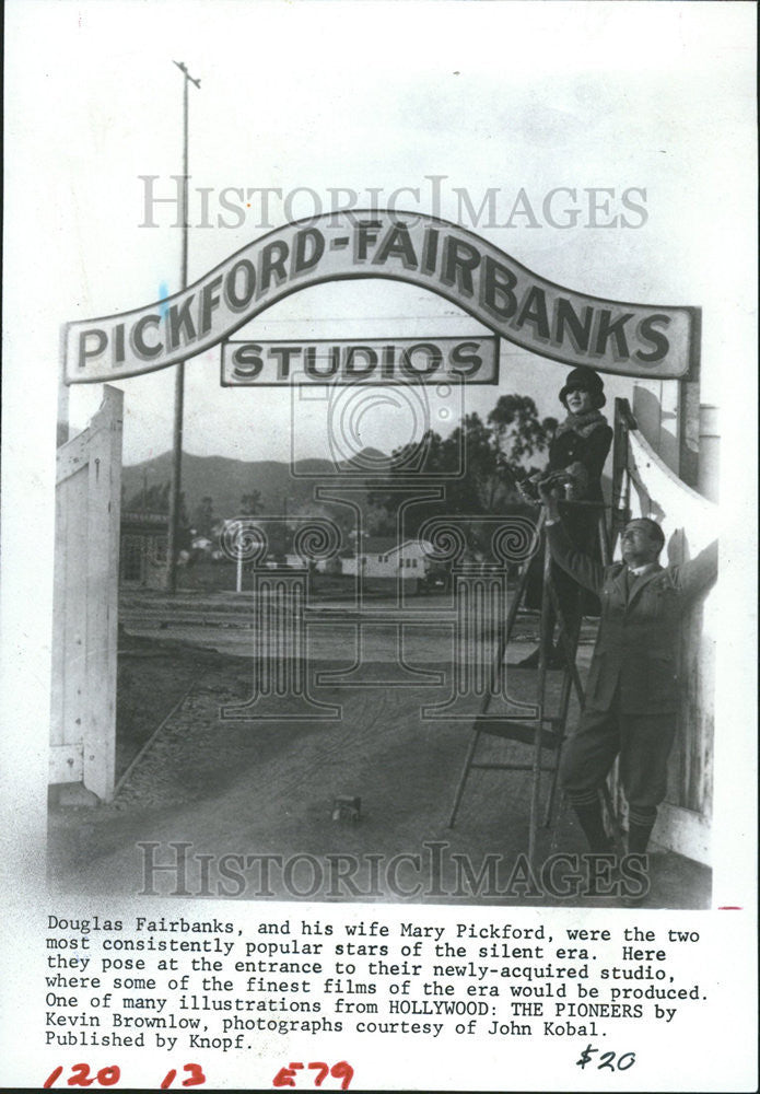 1980 Press Photo Pickford Douglas Fairbanks Hollywood Studio - Historic Images