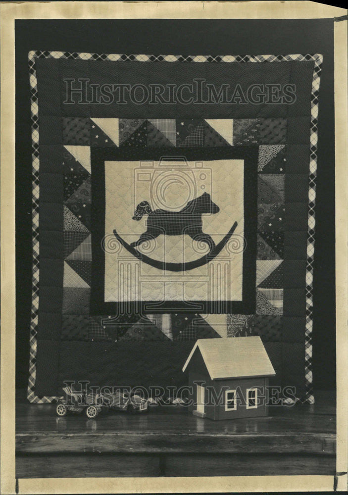 1993 Press Photo Toy Horse Wall Quilt. - Historic Images