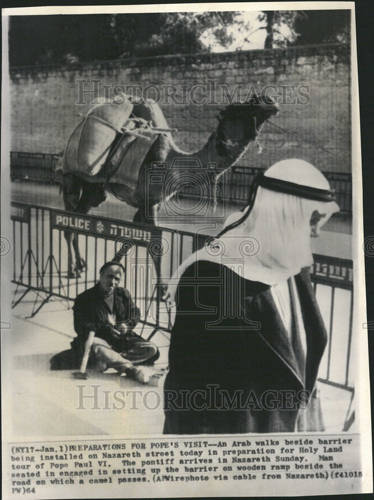 1964 Press Photo Nazareth Street Barrier Pope Visit Israel - Historic Images