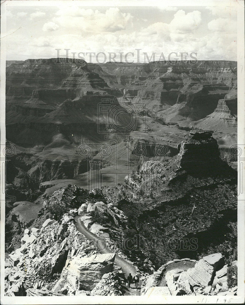 1969 Press Photo Grand Canyon National Park Arizona O&#39;Neill Butte Hikers - Historic Images