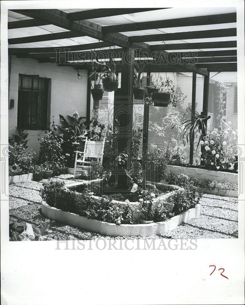 Press Photo Daugster Patio Center Raised Planter Orchids - Historic Images