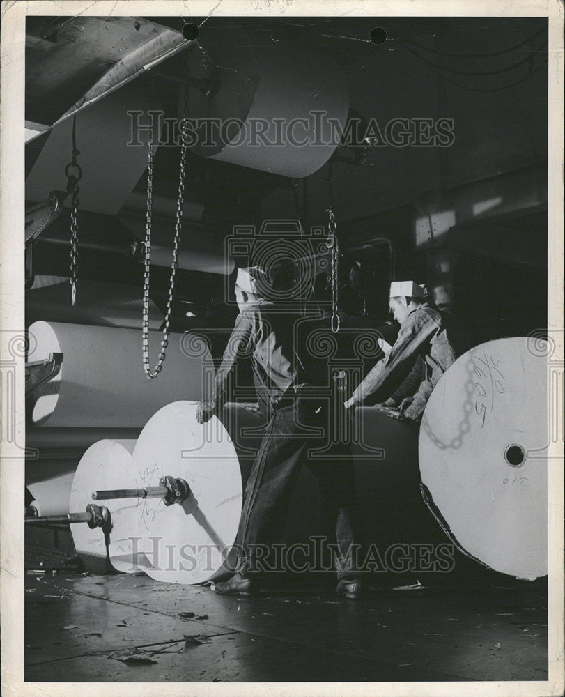 1940 Press Photo Post building Press Room print paper publish interior view - Historic Images