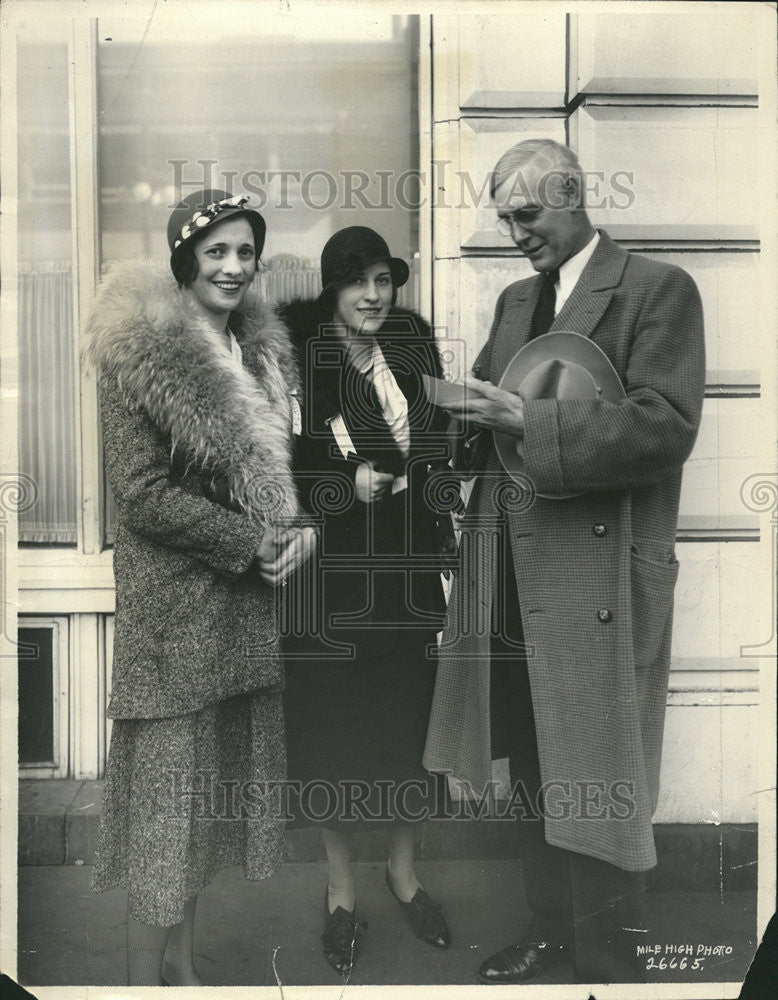 1932 Press Photo Public Service Company Charles Addie Mrs Ben Fine Mrs Samuel - Historic Images