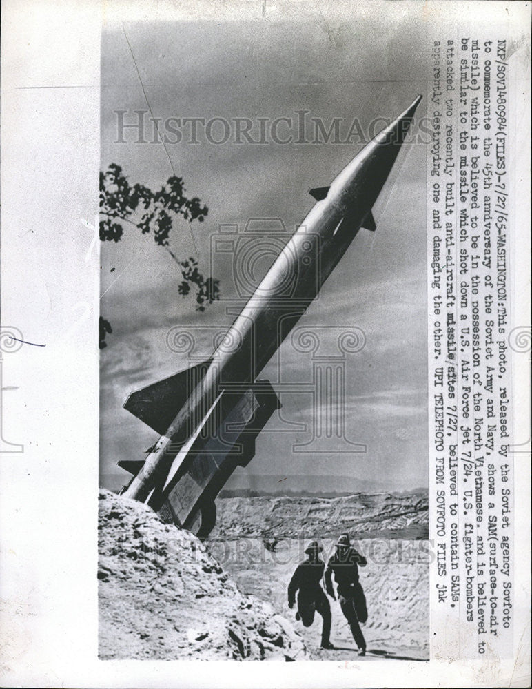 1965 Press Photo Release Soviet agency Sovfoto Commemorate Anniversary Army Navy - Historic Images