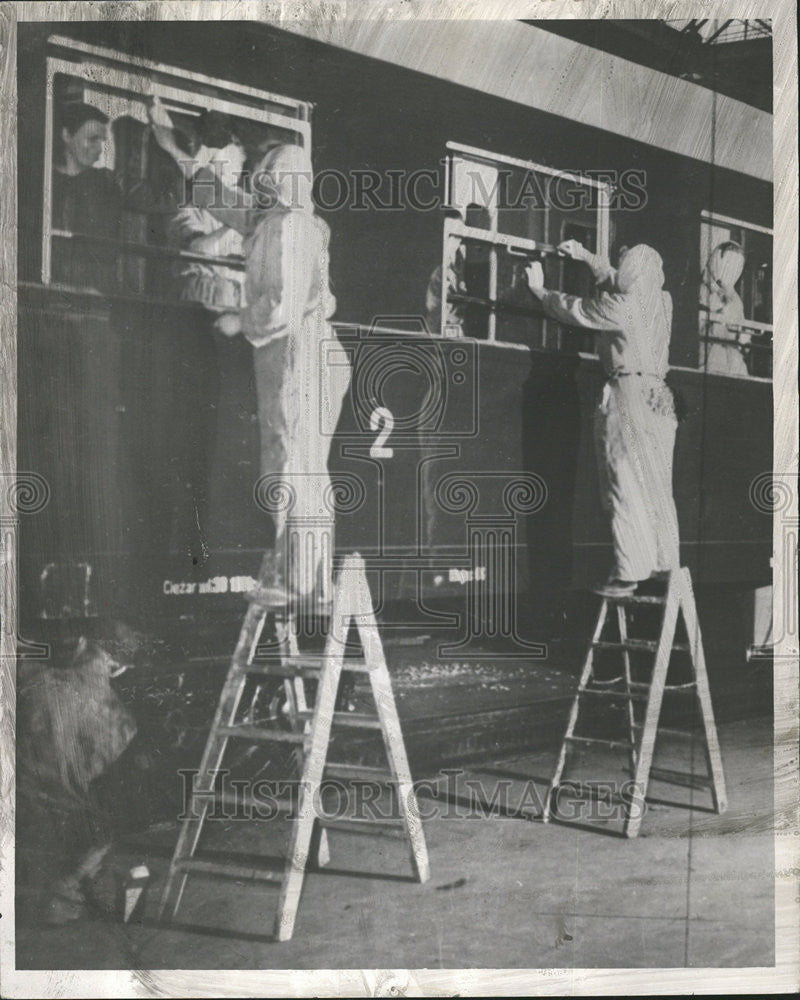 1954 Press Photo Women work railroad car factory Wroclaw Breslau Poland - Historic Images