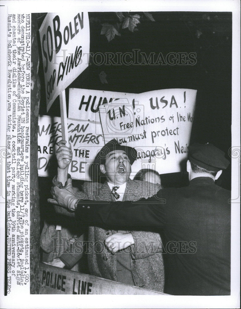 1956 Press Photo American Hungarian Foundation Demonstrations Hungary - Historic Images