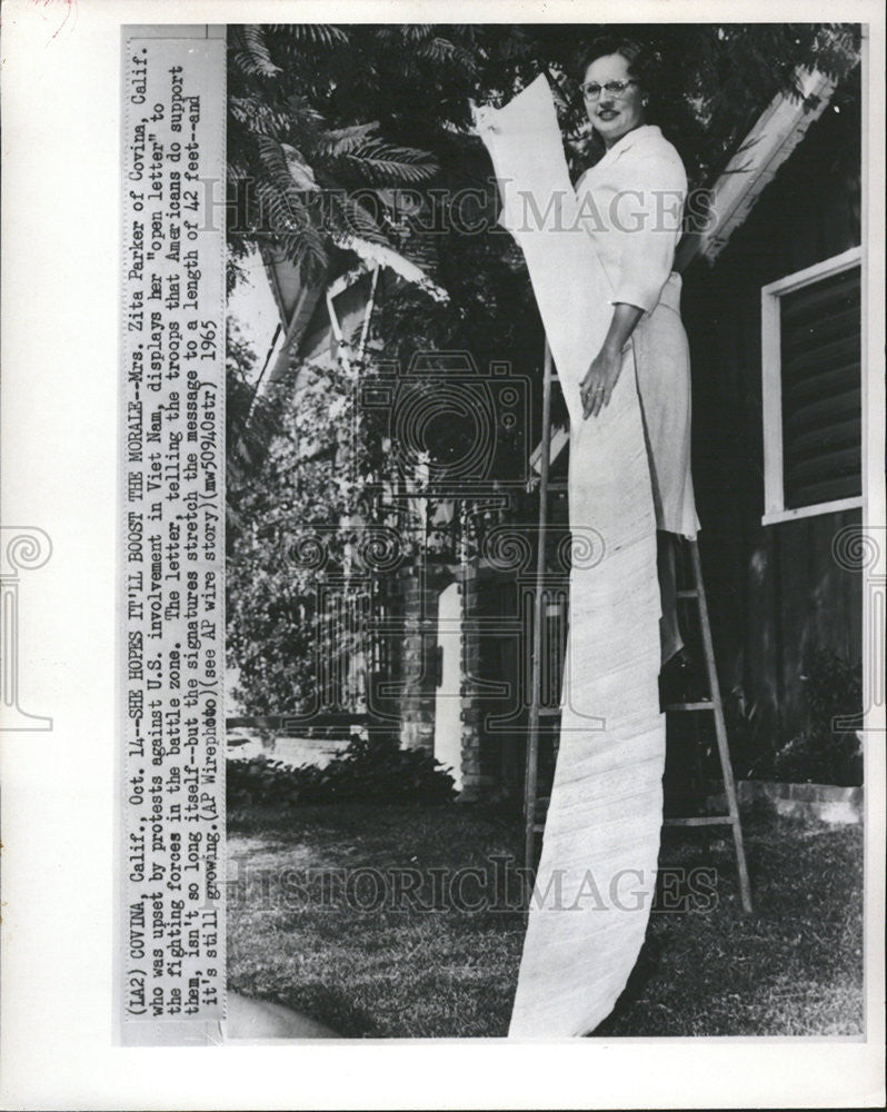 1965 Press Photo Open Letter for the fighting forces in Vietnam - Historic Images