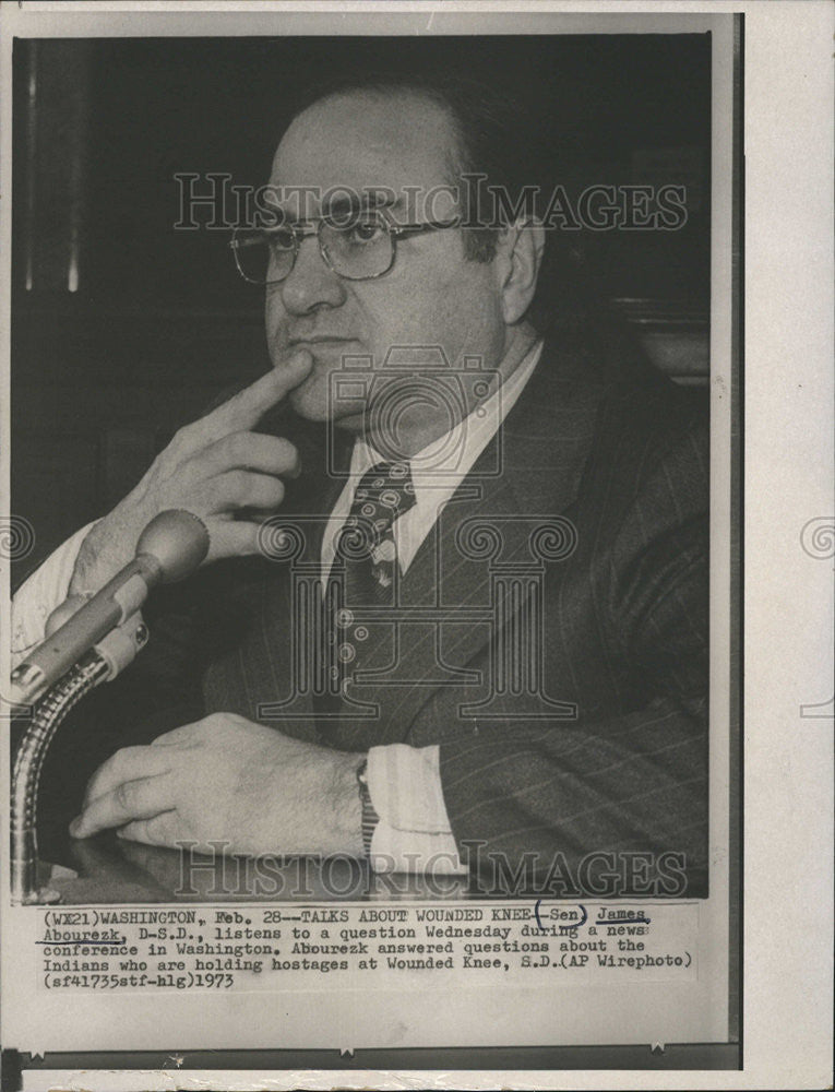 1973 Press Photo Sen James Abourezk Democratic politician Washington conference - Historic Images