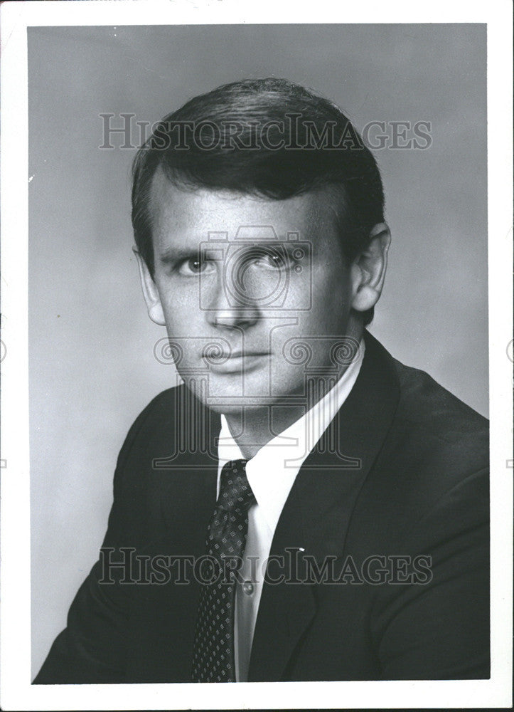 1990 Press Photo James Abernathy Partner Financial Consultant Health Care - Historic Images