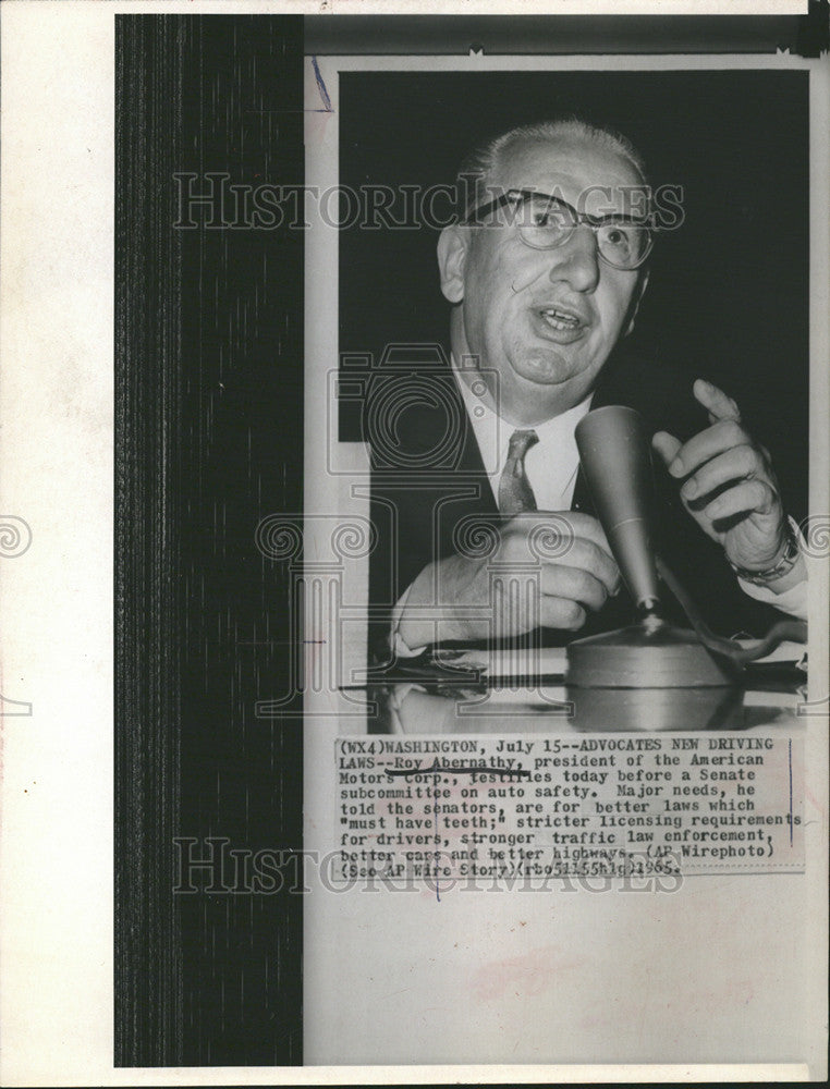 1965 Press Photo Roy Abernathy President American Motors Corporation Auto Safety - Historic Images
