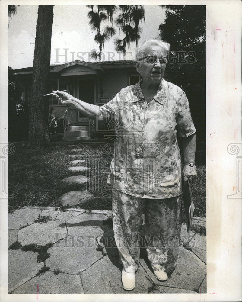 1987 Press Photo Vivian Aiken Home Lowell DART Veteran US Army Air Forces Legion - Historic Images