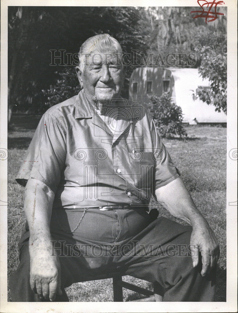 1961 Press Photo Charles Abbett on his 95th birthday - Historic Images